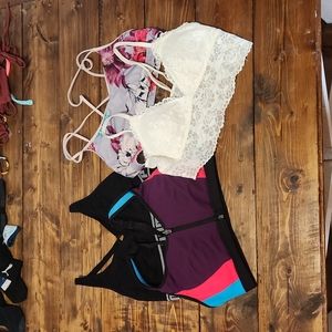 4 sports bras/bralette